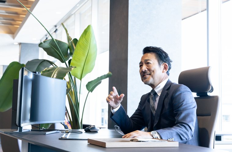 オンラインで業務を聞き取る様子